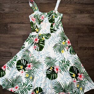 Topical Print Retro Dress M Knee Length Pin Up Full Skirt Easter Green White